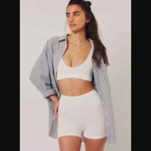 Intimately Free People Seamless Shorts Cream White Color High Waisted XS/S NWT
